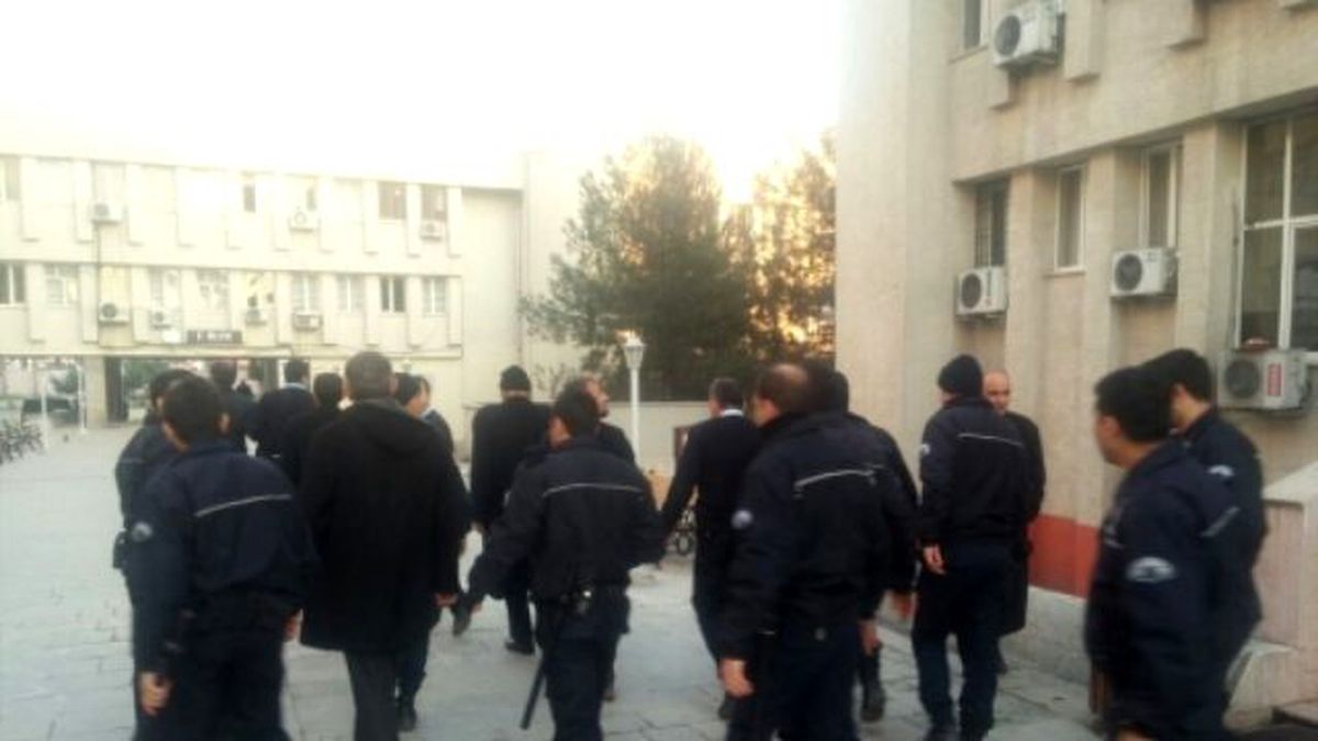 Şelmo'da İşlenen 3 Cinayetin Görüldüğü Davada Olaylar Çıktı