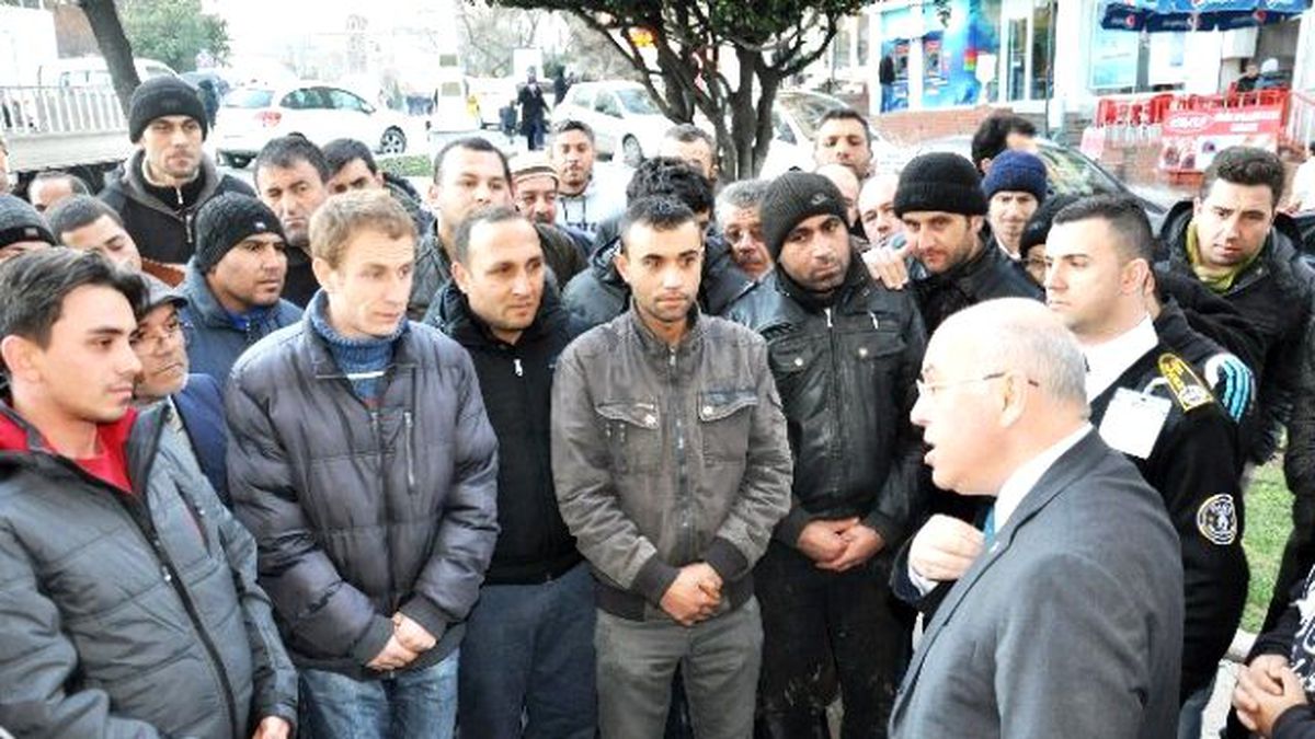 Taşeron Temizlik İşçileri Süleymanpaşa Belediye Başkanı Ekrem Eşkinat\'tan Yardım İstedi