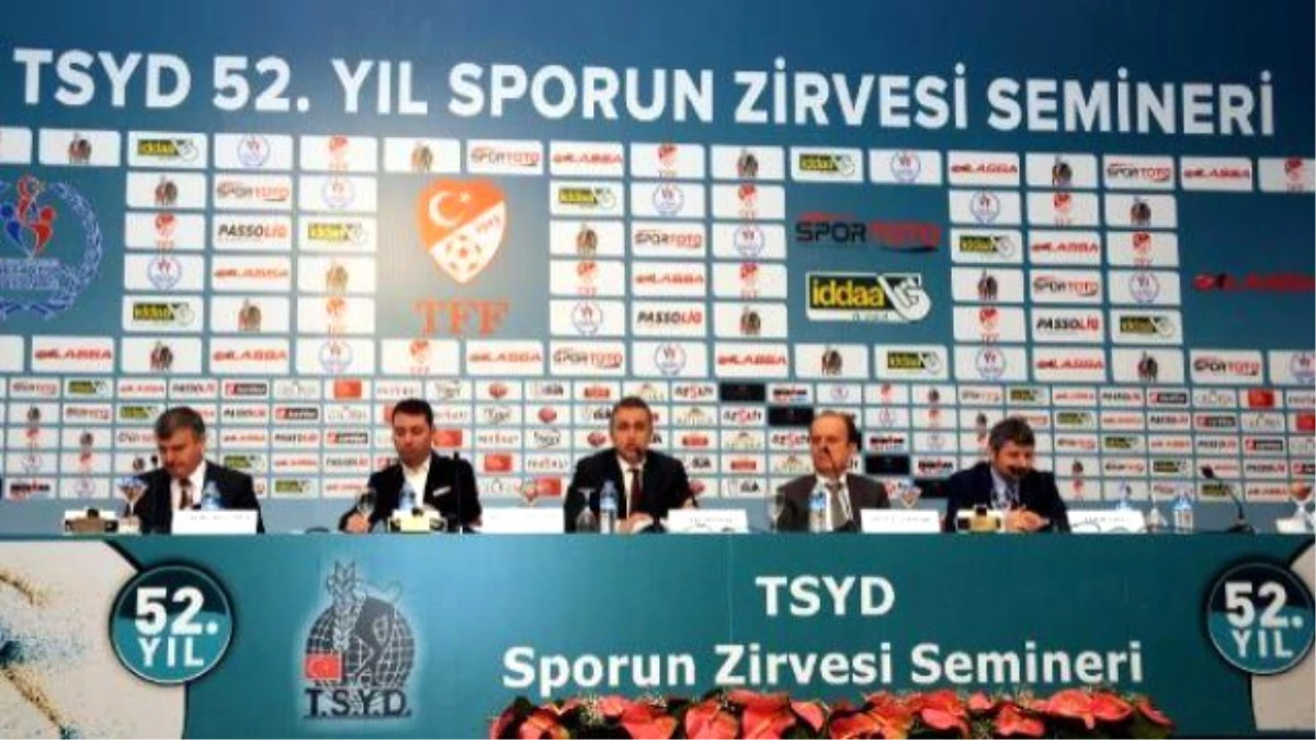 TSYD\'nin Sporun Zirvesi Semineri Başladı