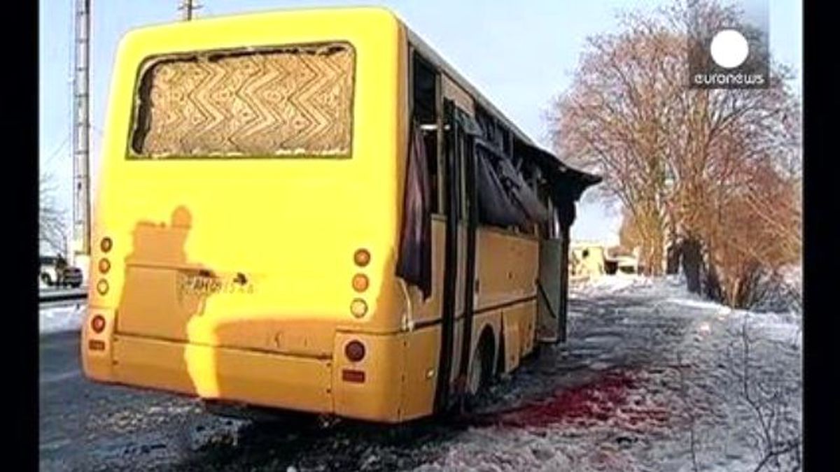 Ukrayna\'da Yolcu Otobüsü Vuruldu: 12 Ölü