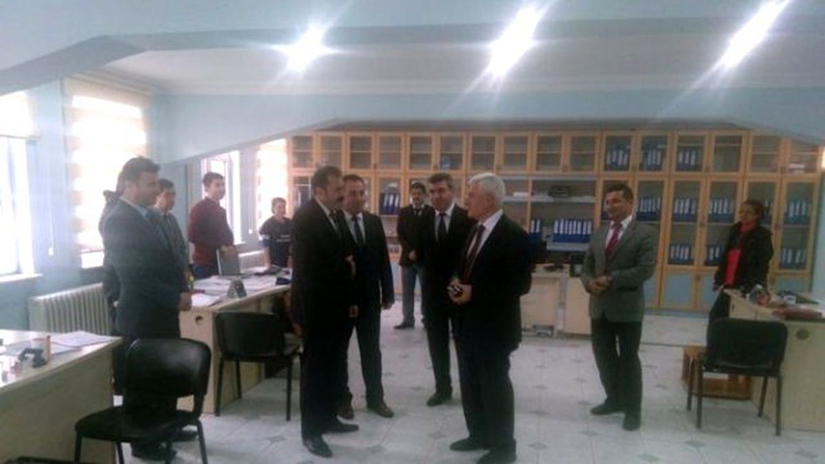 Karaman Valisi Koca\'dan İl Müdürü Kısacık\'a Ziyaret