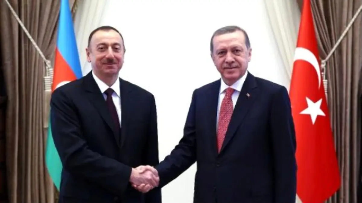 Aliyev\'i Karşılama Töreninde \'Dombra\' Şarkısı (2)