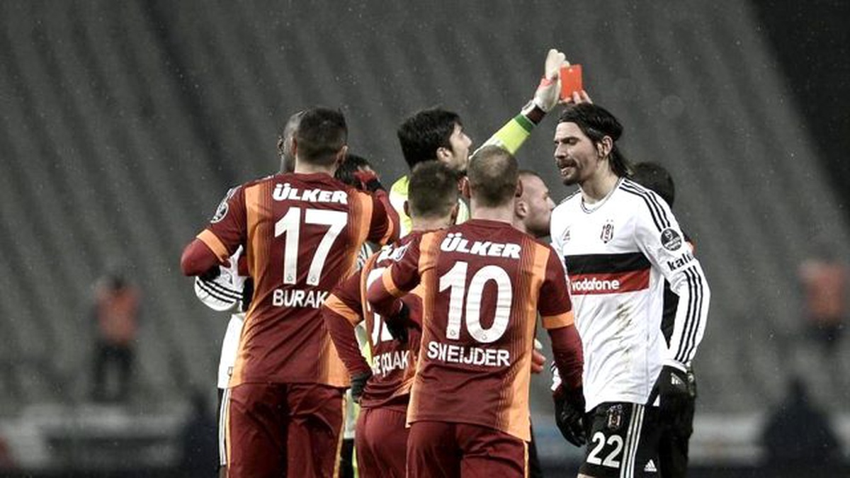 Beşiktaşlı Veli Kavlak\'ın Cezasında Değişiklik