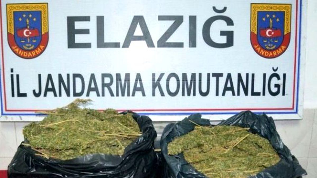 Dağ Yolunda Eksi 15 Derecede Uyuşturucu Baskını