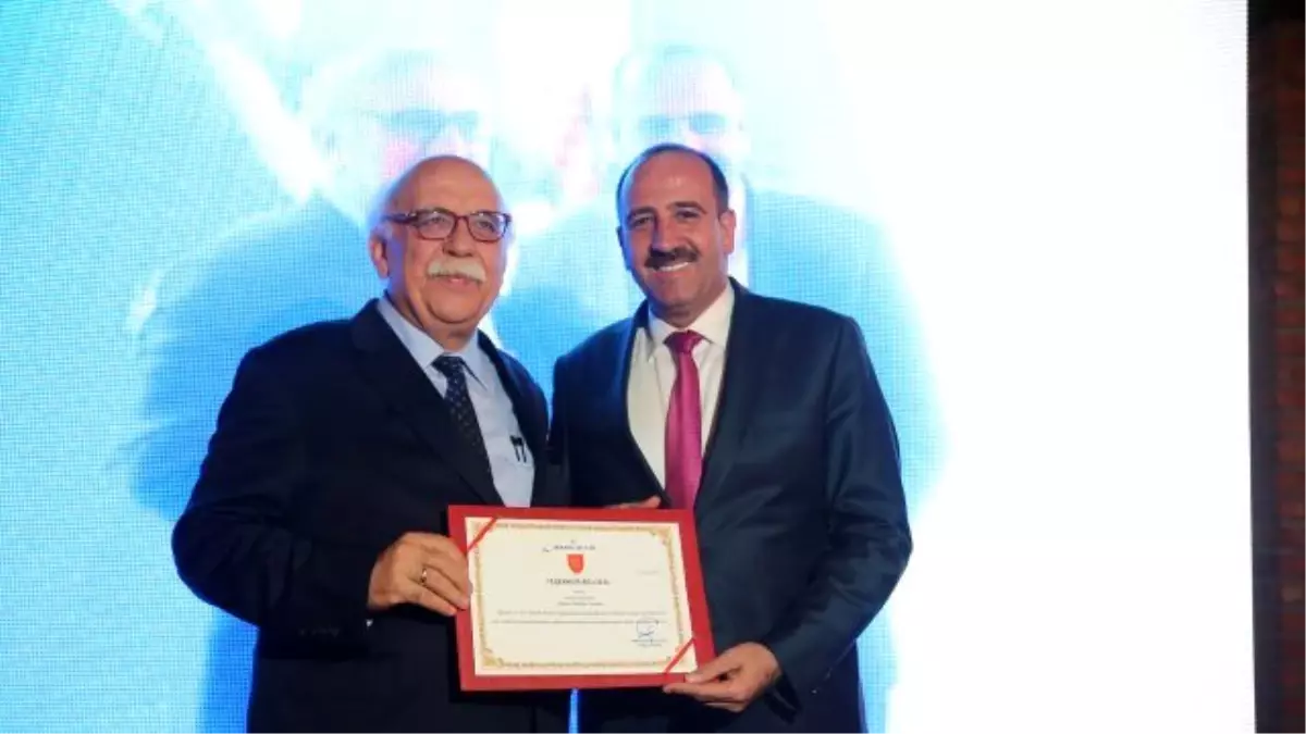 Eğitime Katkıları Plaketle Taçlandırıldı