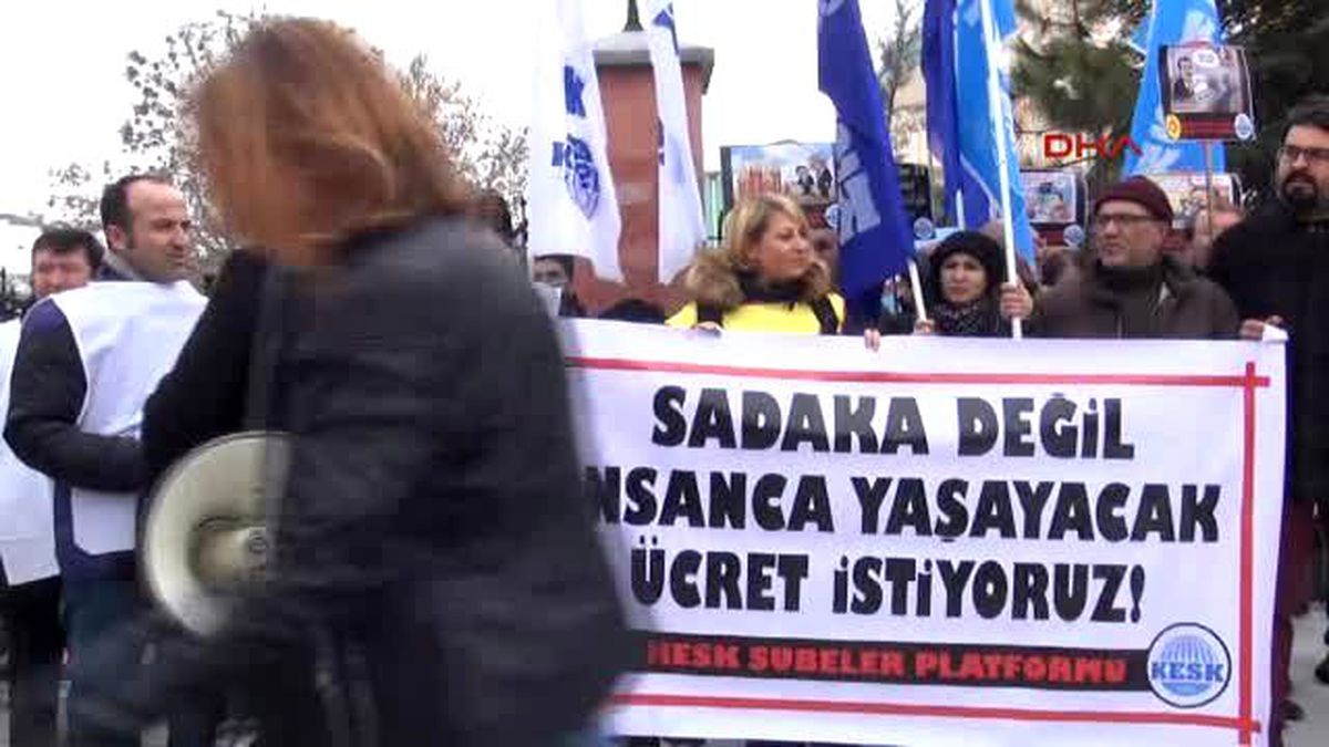 Eskişehir\'deki Memurlar da Bordro Yaktı