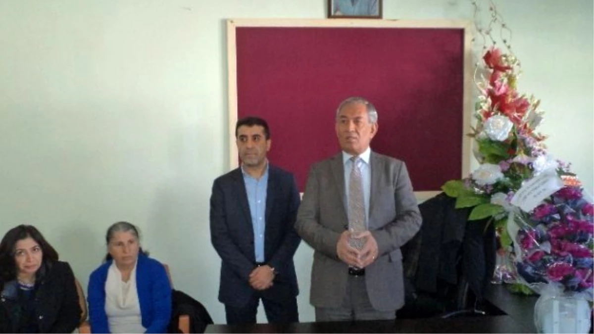 HDP Varto İlçe Binası Törenle Açıldı
