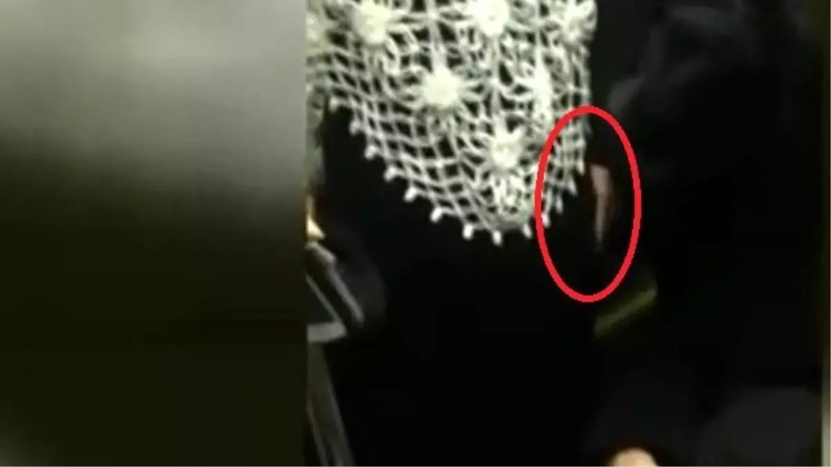 İstanbul\'da Otobüste Yaşanan Taciz Anları Kamerada