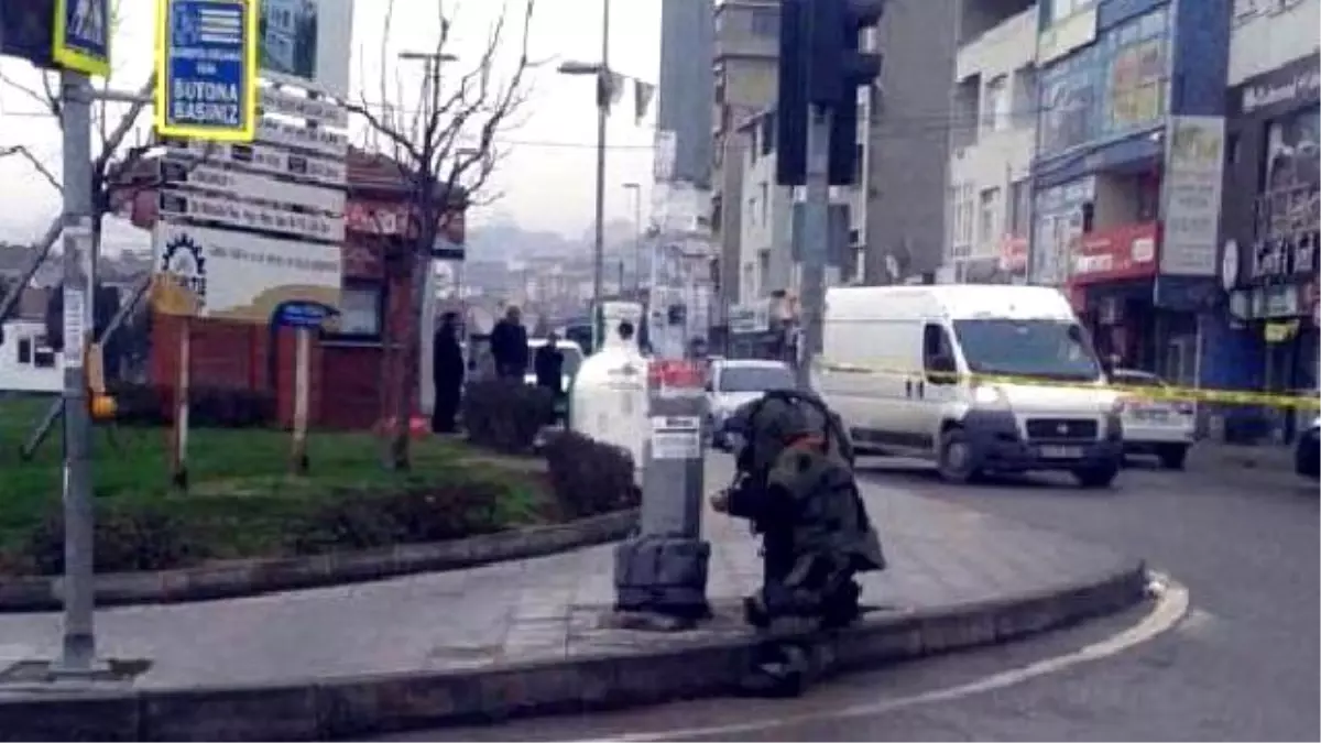 Kavşakta Unutulan Bavuldan, Çay ve Fıstık Çıktı