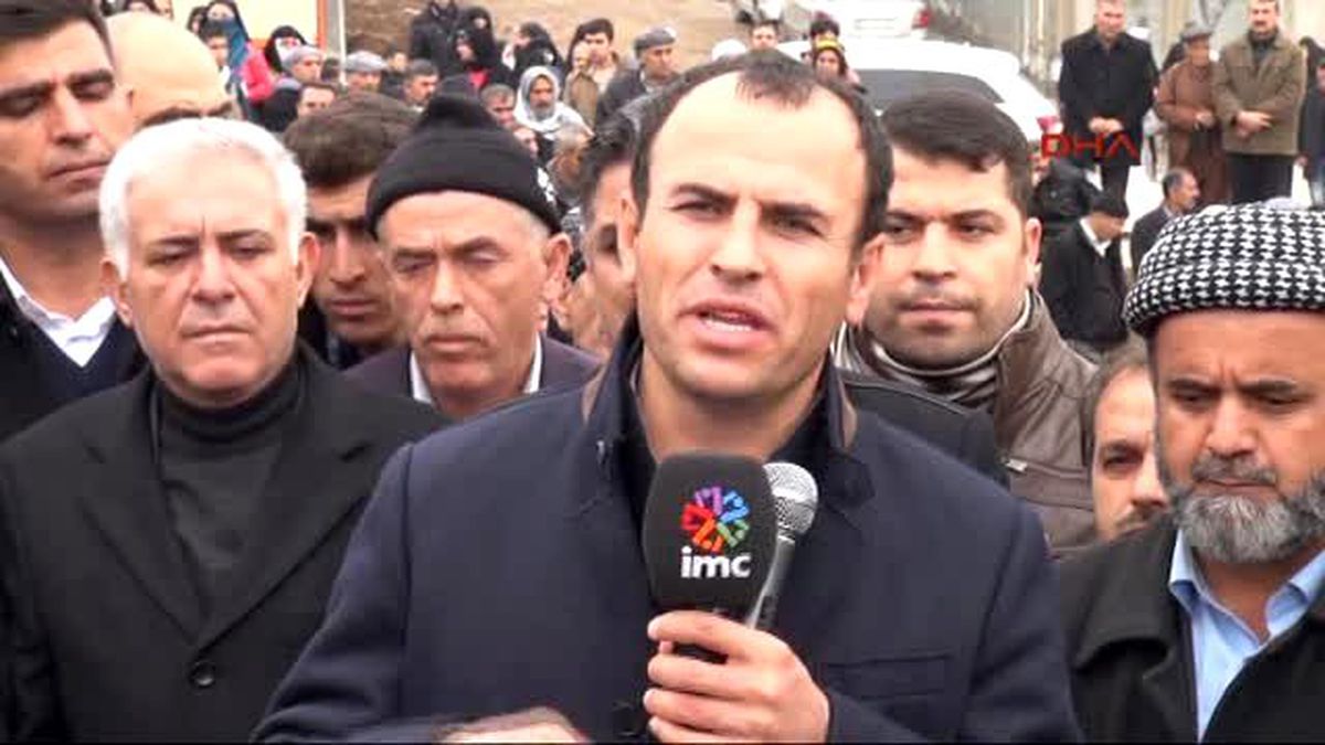 Şırnak2cizre'de Öldürülen 12 Yaşındaki Nihat, Gözyaşlarıyla Toprağa Verildi