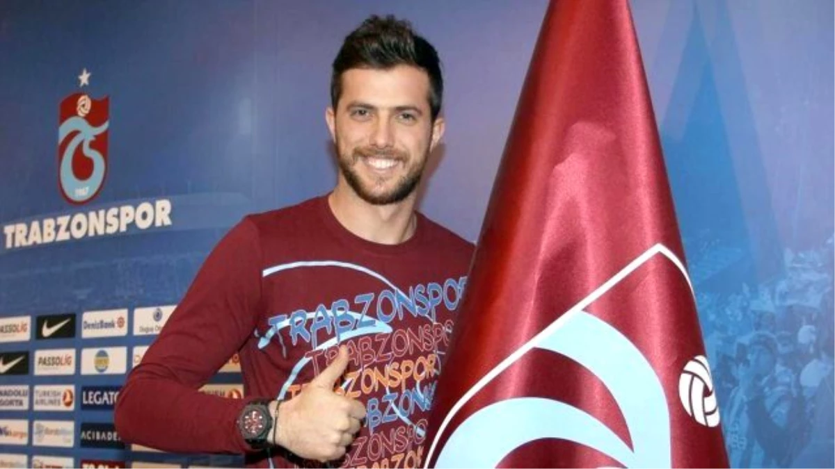 Trabzonspor Akhisar Belediyespor\'dan Uğur Demirok\'u Transfer Etti