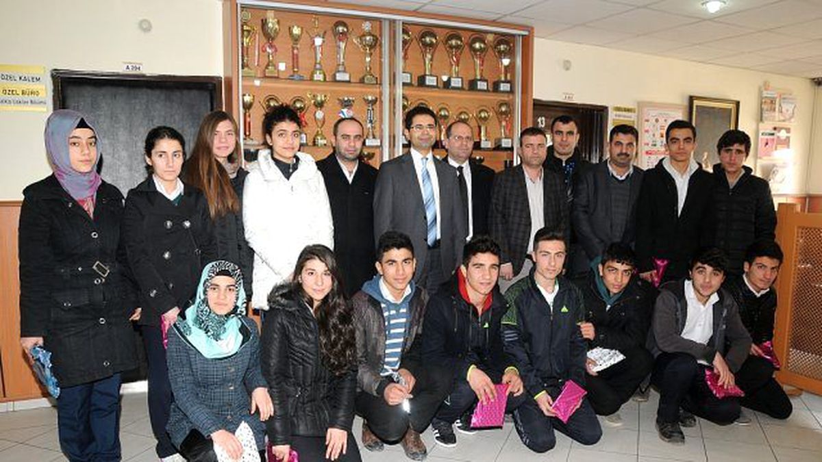 Başarılı Öğrencilere Ödül