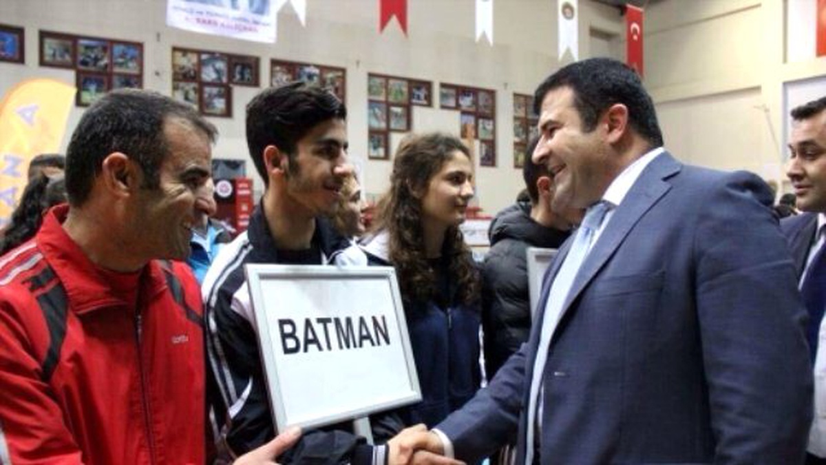 Batmanlı Kaymakam, Başarılı Sporcuları Tebrik Etti!