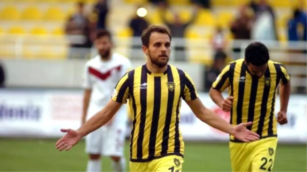 Bucaspor, İskender\'i Satmıyor