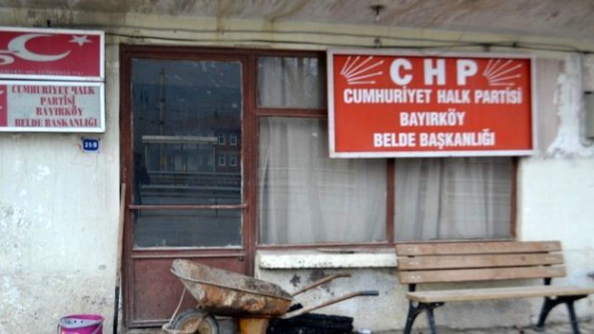 CHP Bayıköy Belde Başkanlığı Binasının Harabeye Döndüğü İddiası