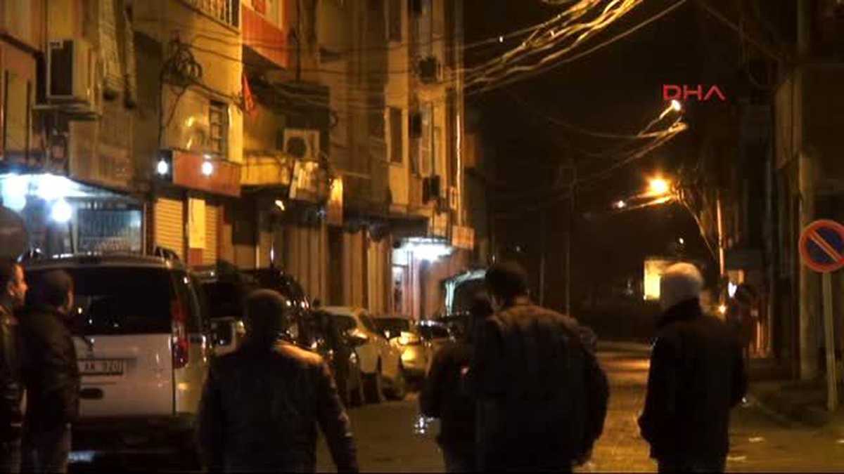 Cizre\'de Kaymakamlık Binasına Roketli Saldırı