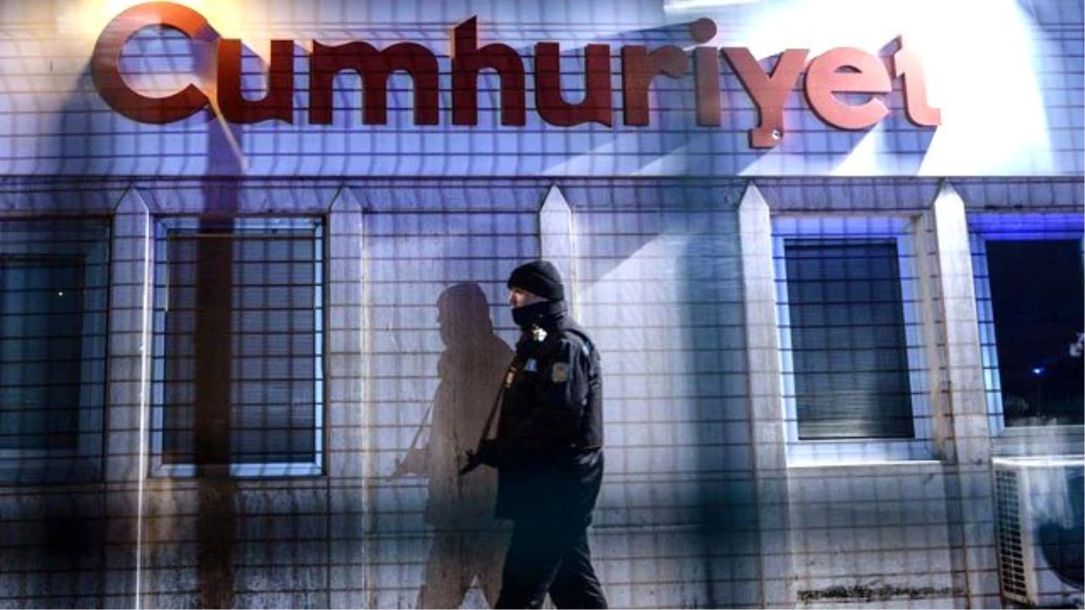 Cumhuriyet Yazarları İfadeye Çağırıldı