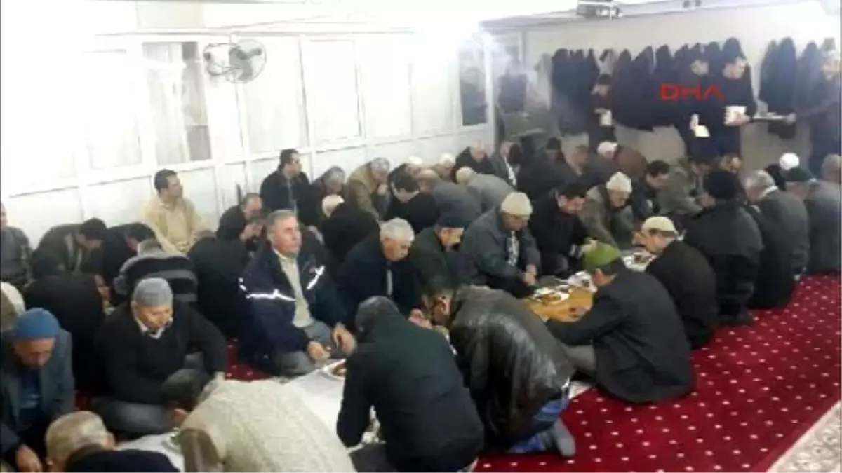 Denizli Camide Namaz Sonrası Kahvaltı Etkinliği