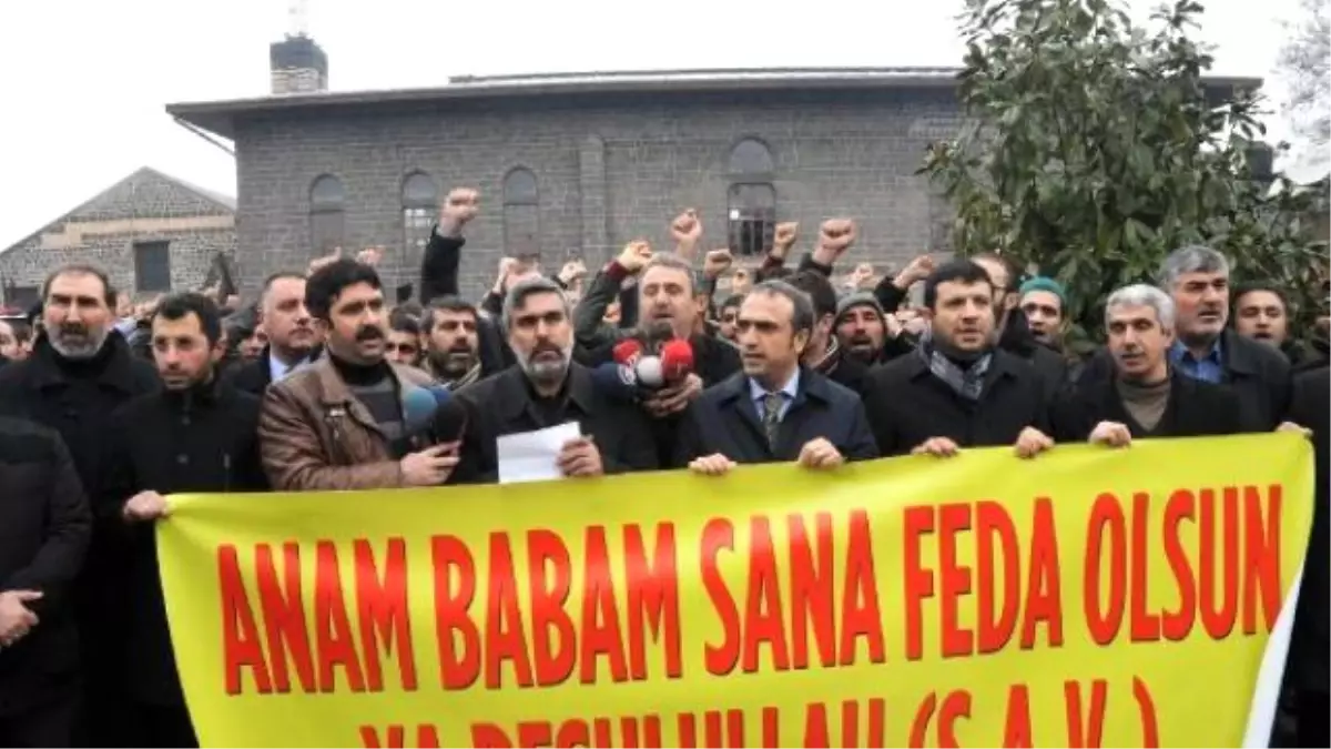 Diyarbakır\'da Cuma Çıkışı İslamofobi Protestosu