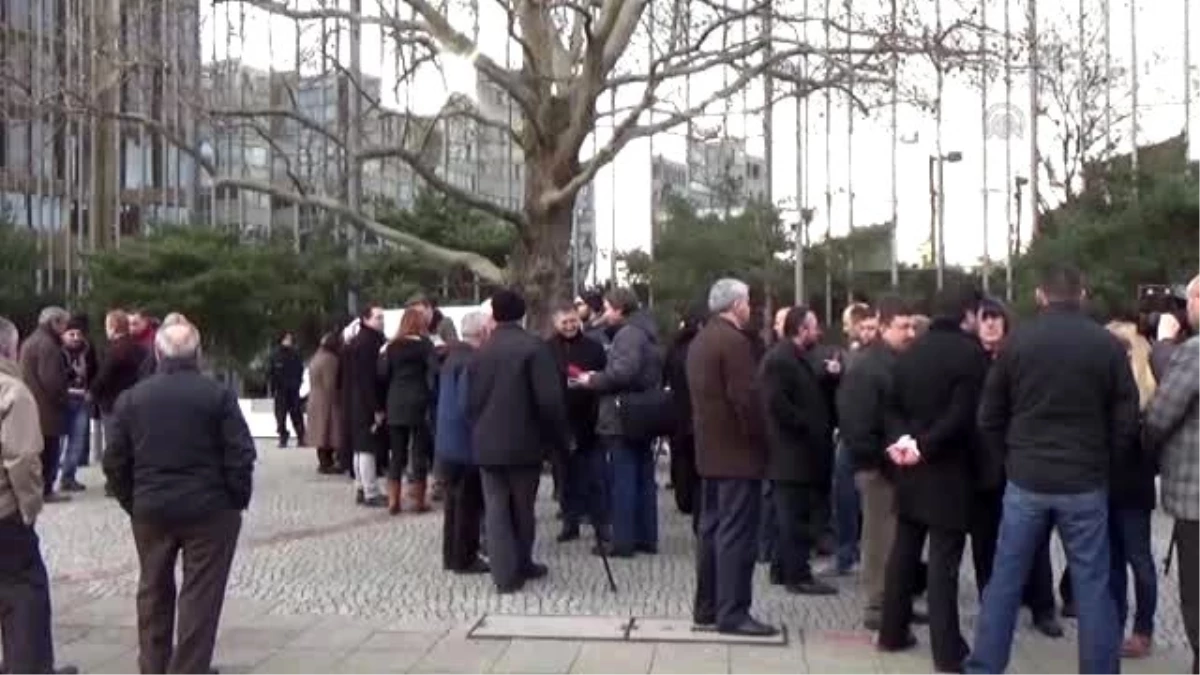 Fransa\'daki Terör Saldırılarına Tepkiler