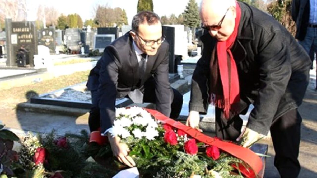 Galatasaray Başkanı, Marko Ivkovic\'ın Mezarını Ziyaret Etti