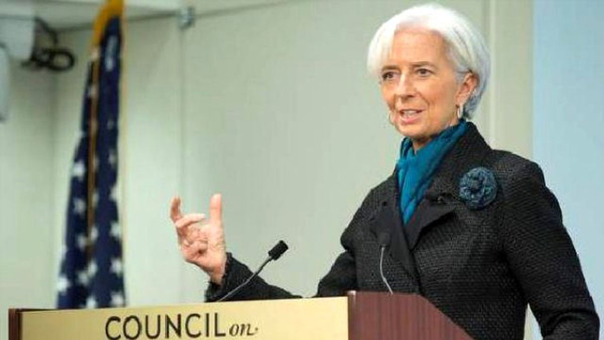 IMF Chief Lagarde: Cheap Oil Will Not Help Global Recovery