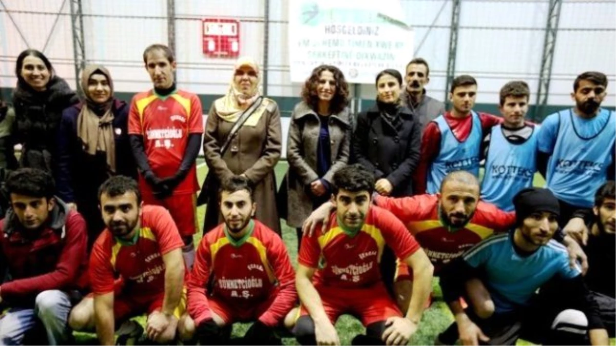Kobani ile Dayanışma Futbol Turnuvası Devam Ediyor