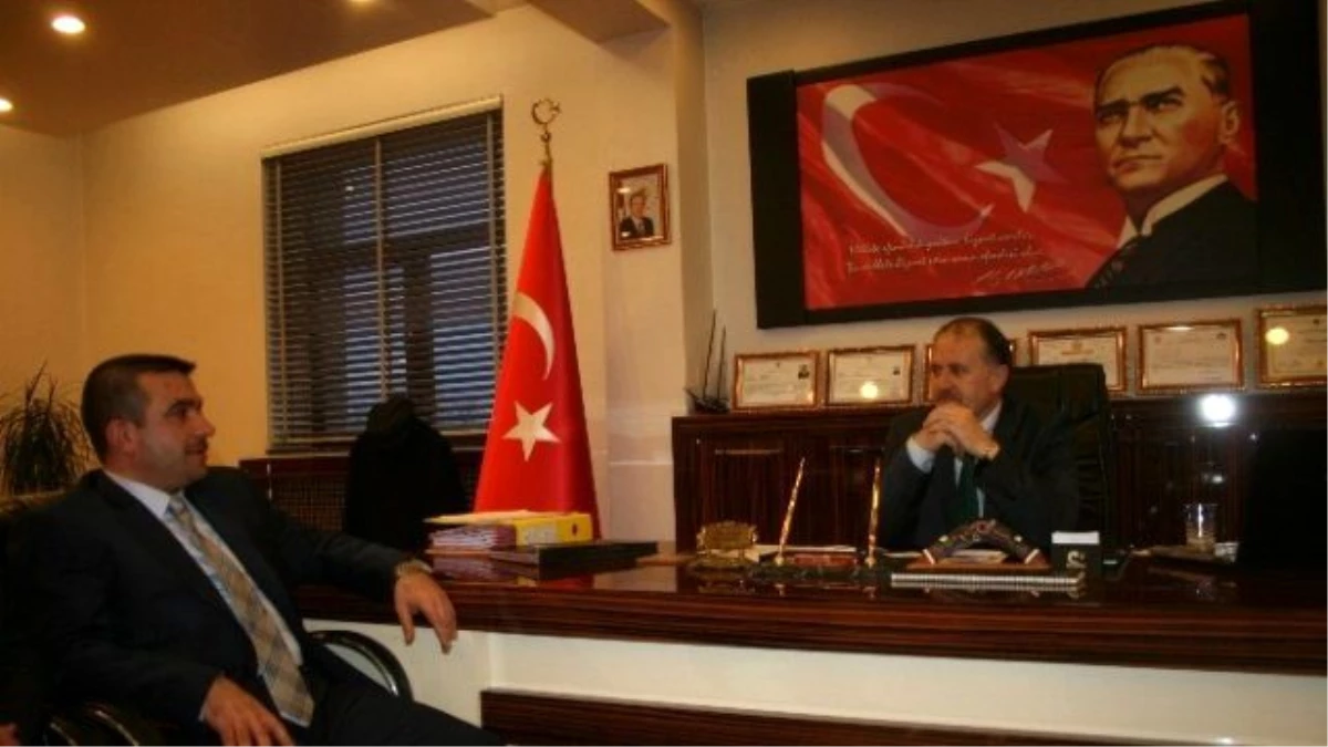 MHP Yöneticilerinden Yakutiye Kaymakamı Ahmet Katırcı\'ya Ziyaret