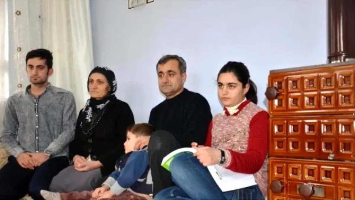 Teog Birincileri Arasına Giren Mardinli Esra: Okutulmayan Annem İçin Çalışıyorum