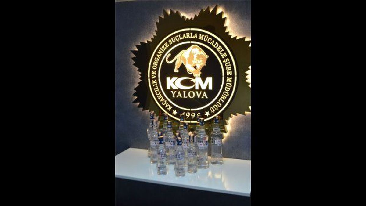 Yalova\'da 204 Şişe Sahte Rakı Ele Geçirildi