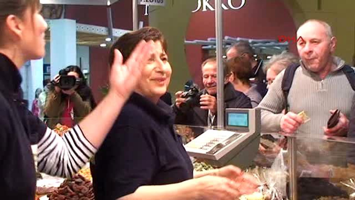 Bakan Eker, Berlin Yeşil Hafta Fuarı\'nı Gezdi