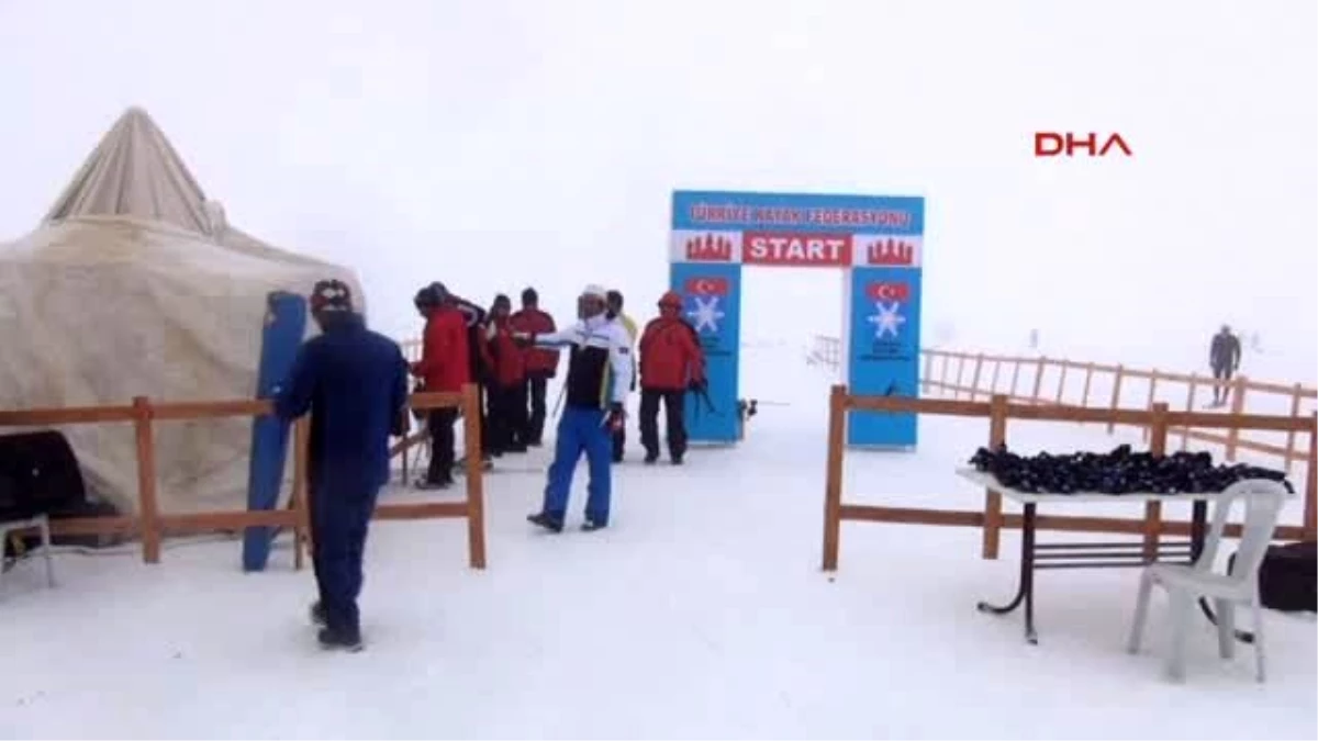 Bitlis\'te Kayaklı Koşu 1\'inci Etap Yarışması Başladı