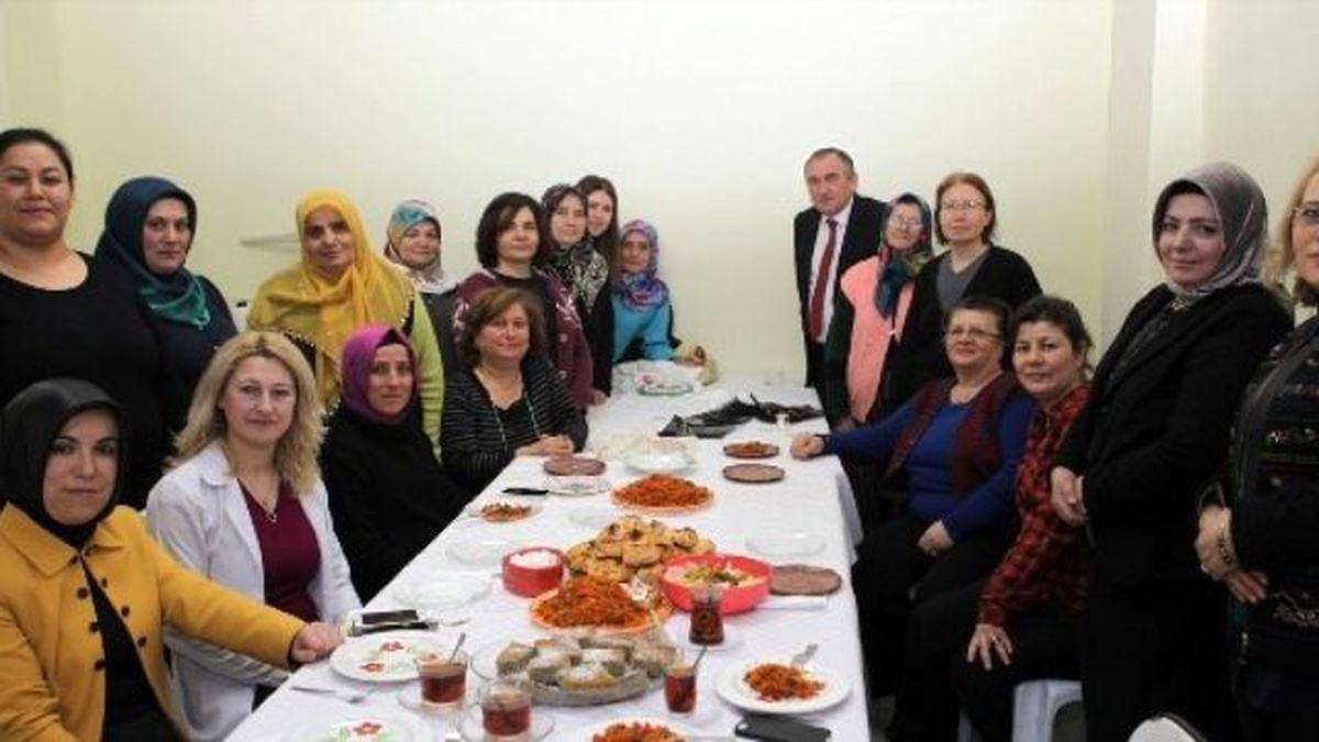 Bolu Belediye Başkanı Yılmaz Marifetleri Kadınları Ziyaret Etti