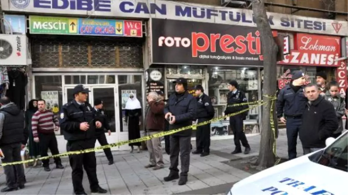 Emekli Polis, Baba ve Oğlunu Ayaklarından Vurdu