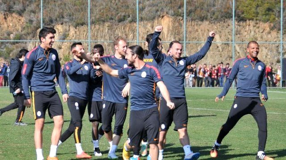 Galatasaray Antrenmanına Büyük İlgi