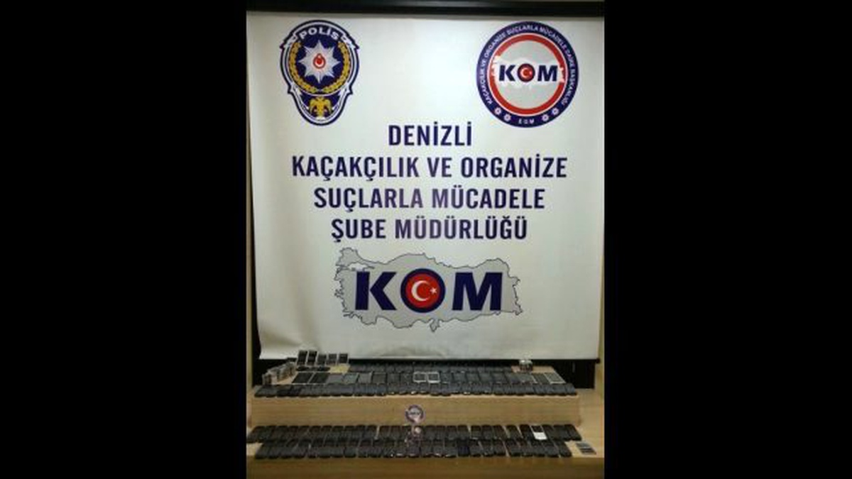 Gümrük Kaçağı 120 Cep Telefonu Ele Geçirildi