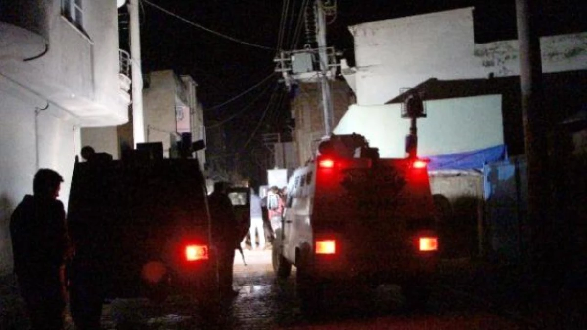 Nusaybin\'de Vatandaşlar, Arızayı Gidermeyen Elektrik Ekibini Alıkoydu