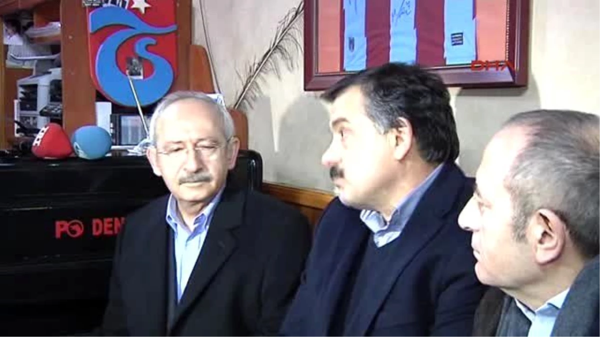Kılıçdaroğlu, Trabzon\'da Balıkçı Esnafını Gezdi, Balık Sattı