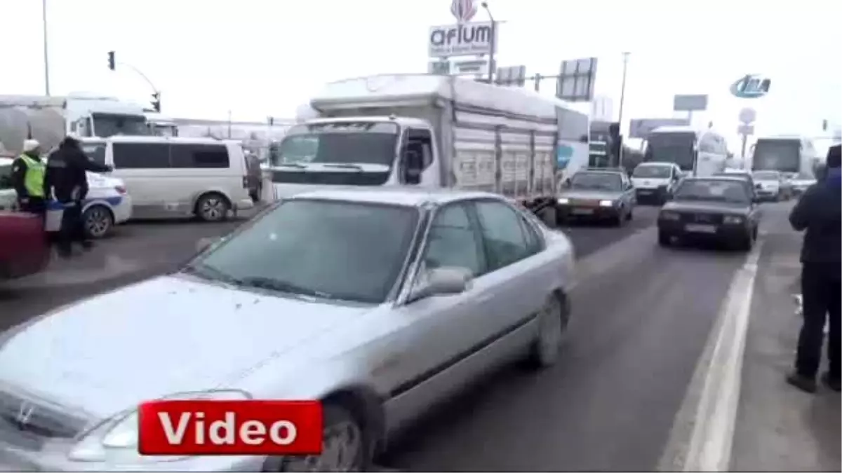 Afyonkarahisar\'da Zincirleme Trafik Kazası