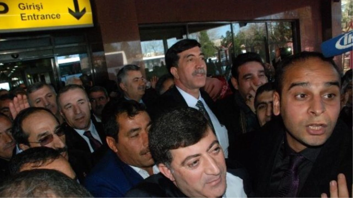 AK Parti Diyarbakır İl Başkanlığı\'nda Akar Dönemi