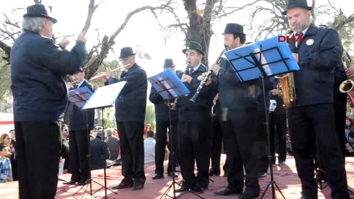 Bodrum\'da Mandalina Şenliği Coşkusu