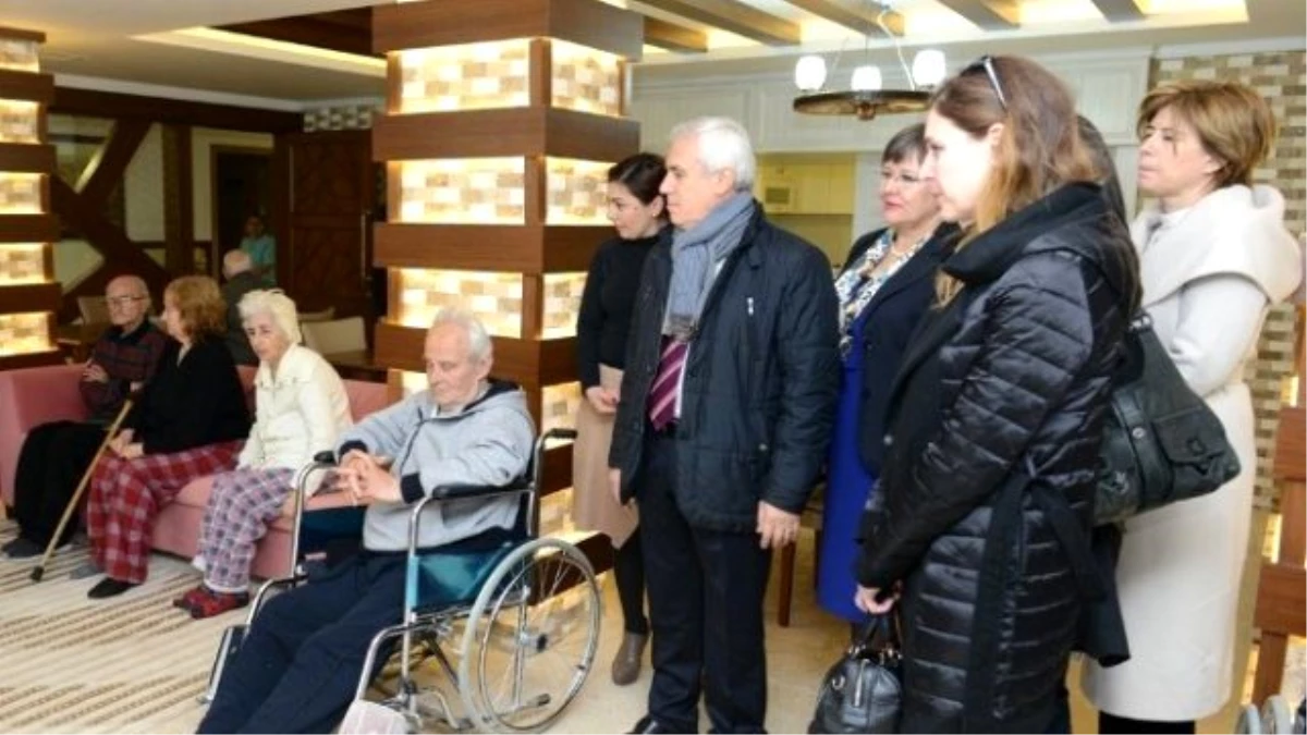 Bozbey, Huzur Evi Sakinleriyle Bir Araya Geldi