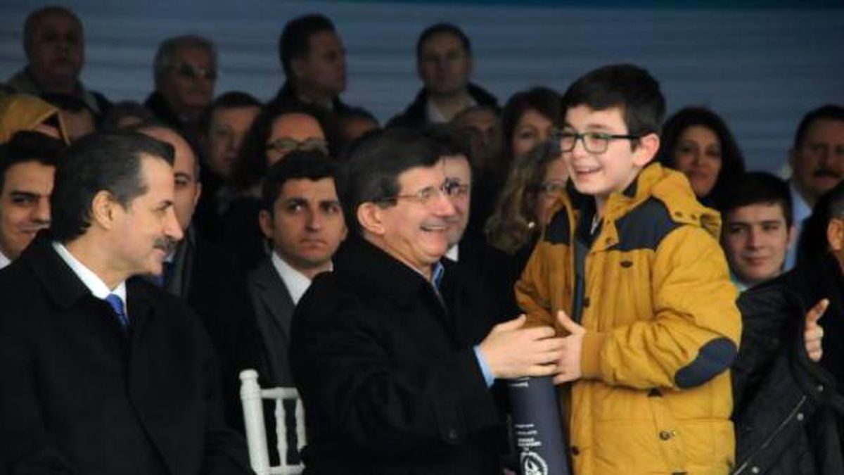 Davutoğlu: CHP\'nin Cumhuriyetçiliği, Belki Bir Gazeteyle İlgilidir (2)