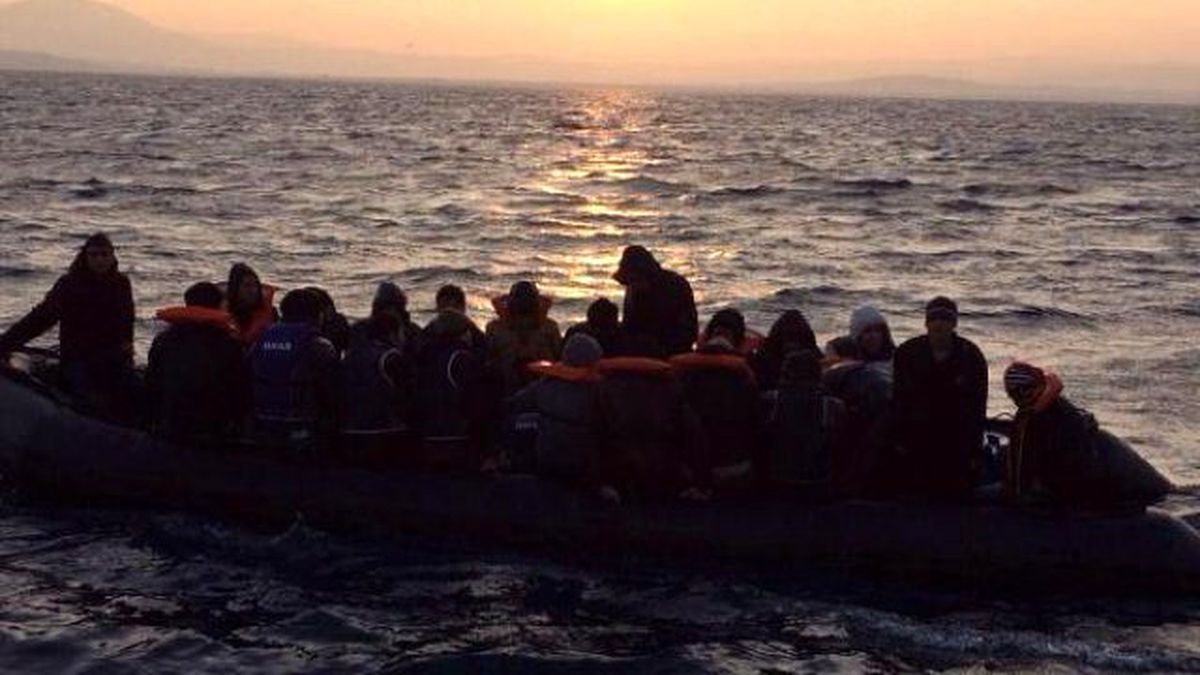 Kaçakları Ölümden Sahil Güvenlik Kurtardı