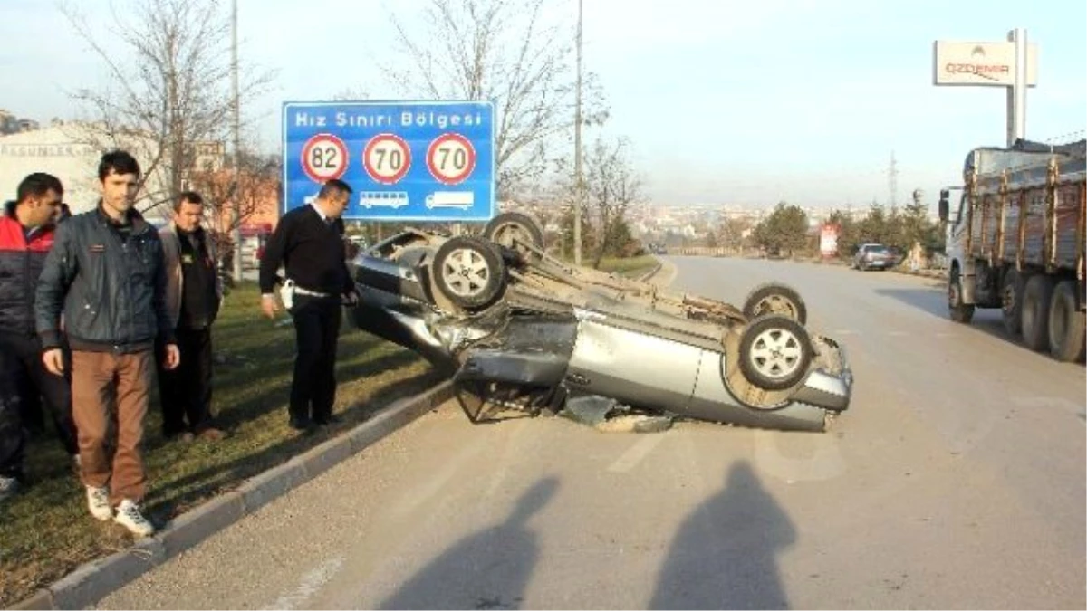 Karabük\'te Trafik Kazası: 3 Yaralı