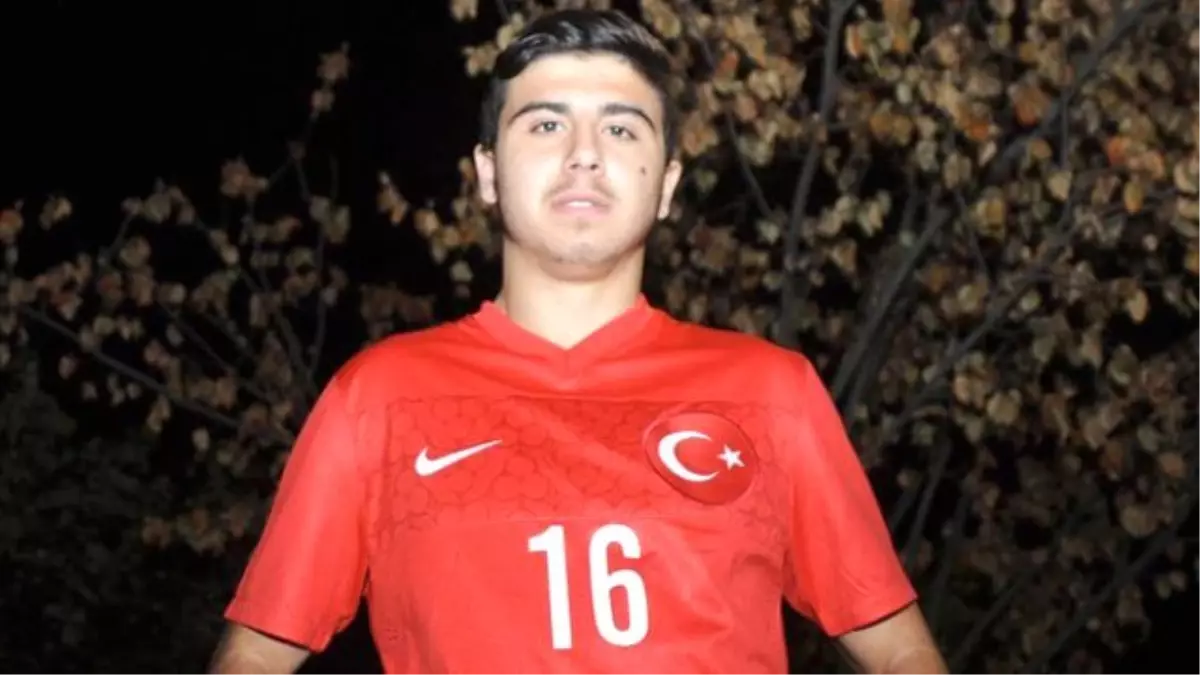 Ozan Tufan\'ın Fotoğrafı ve Notu, Ayrılık Dedikodularını Ortaya Çıkardı