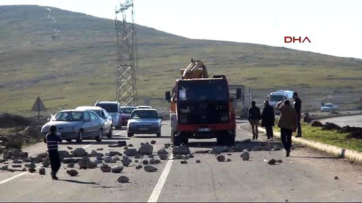 Şanlıurfa?da Yol Kapatma Eylemi