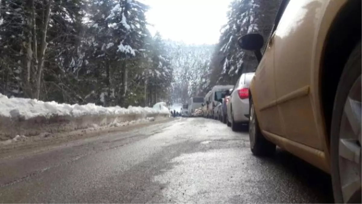 Uludağ Keyfi Trafik Çilesine Döndü