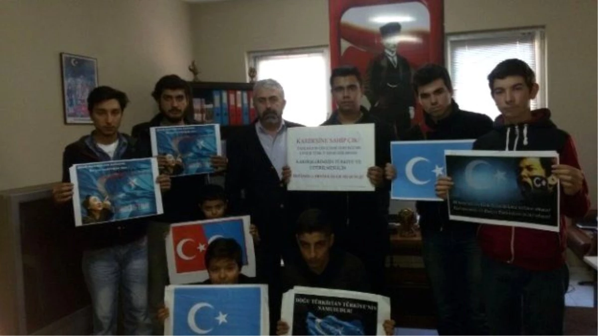 Uygur Türkleri İçin Toplanan İmza Kampanyası Sona Erdi