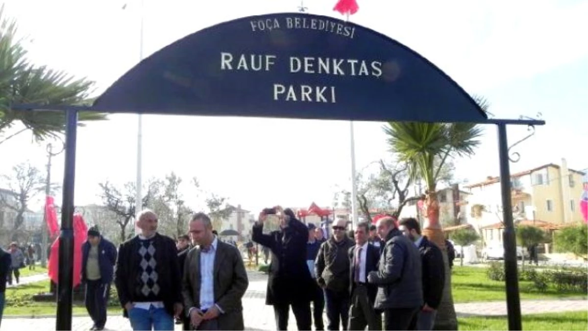 Yenifoça\'da Rauf Denktaş Parkı\'na Duygusal Açılış